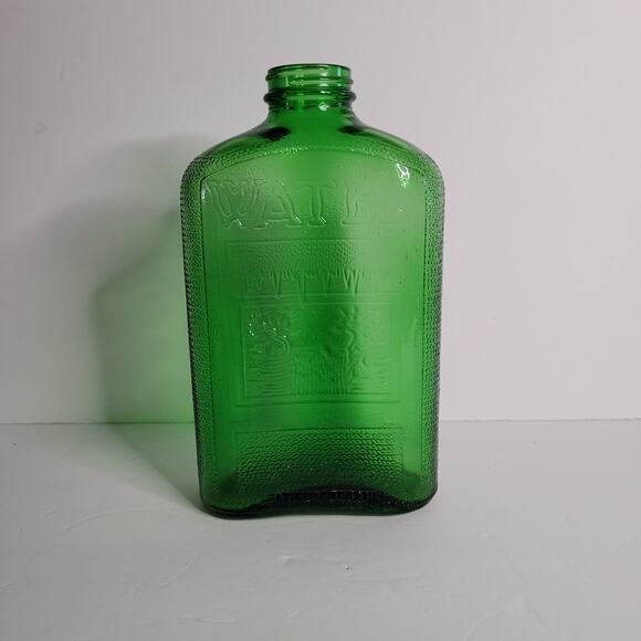 Vintage 1940's Green Glass 1QT Bottle - Unique Pattern - Picture 1 of 11